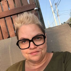 Meet your Posher, Laurie